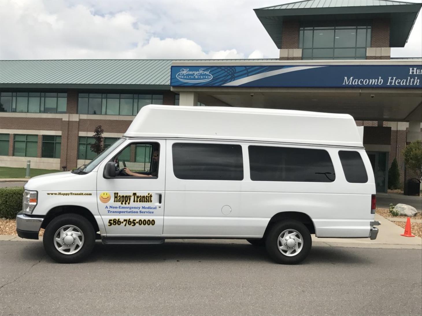 Happy Transit: Service Image-0 Happy Transit: Service Image-0